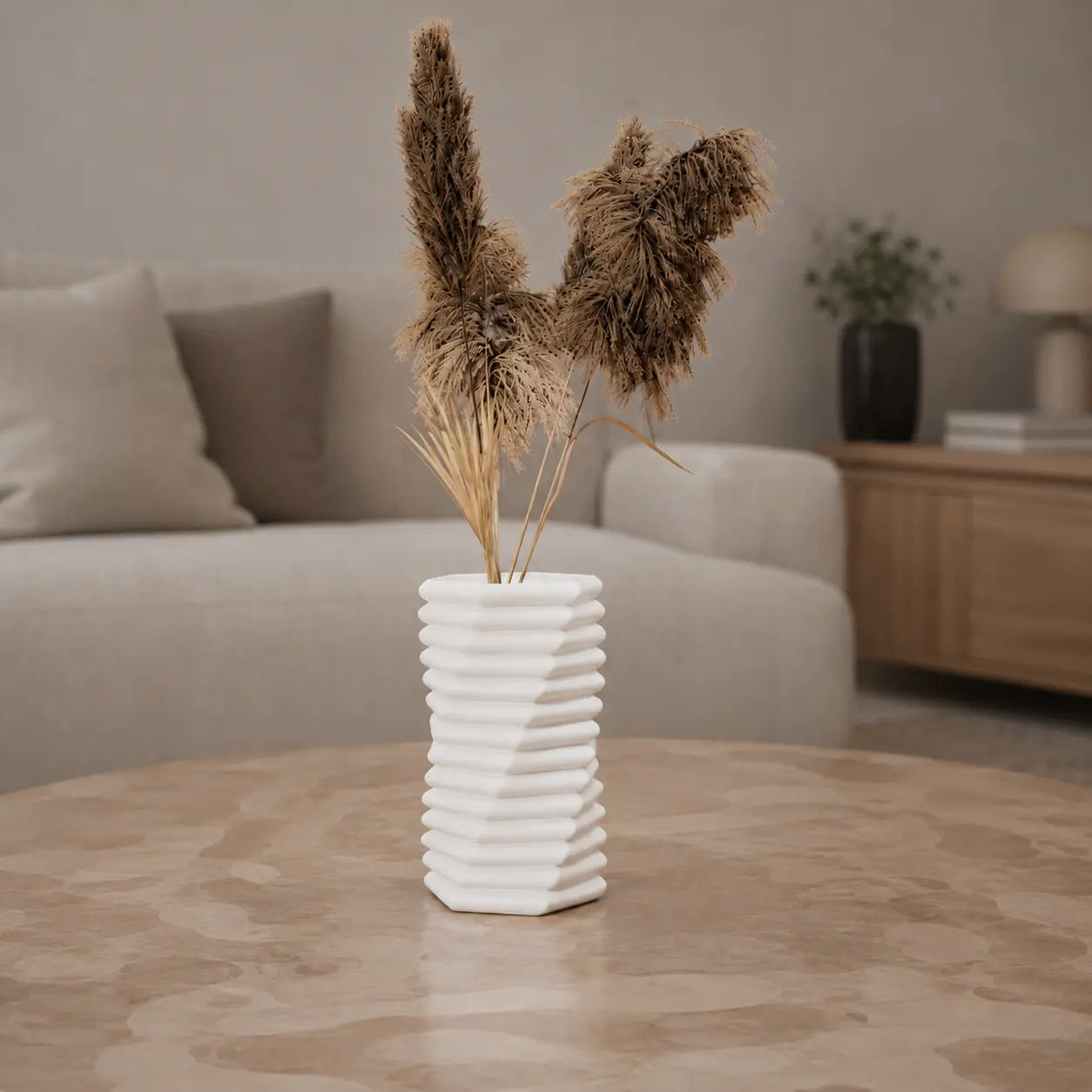 Vaza decorativa moderna alb mat, 20 cm – Design geometric