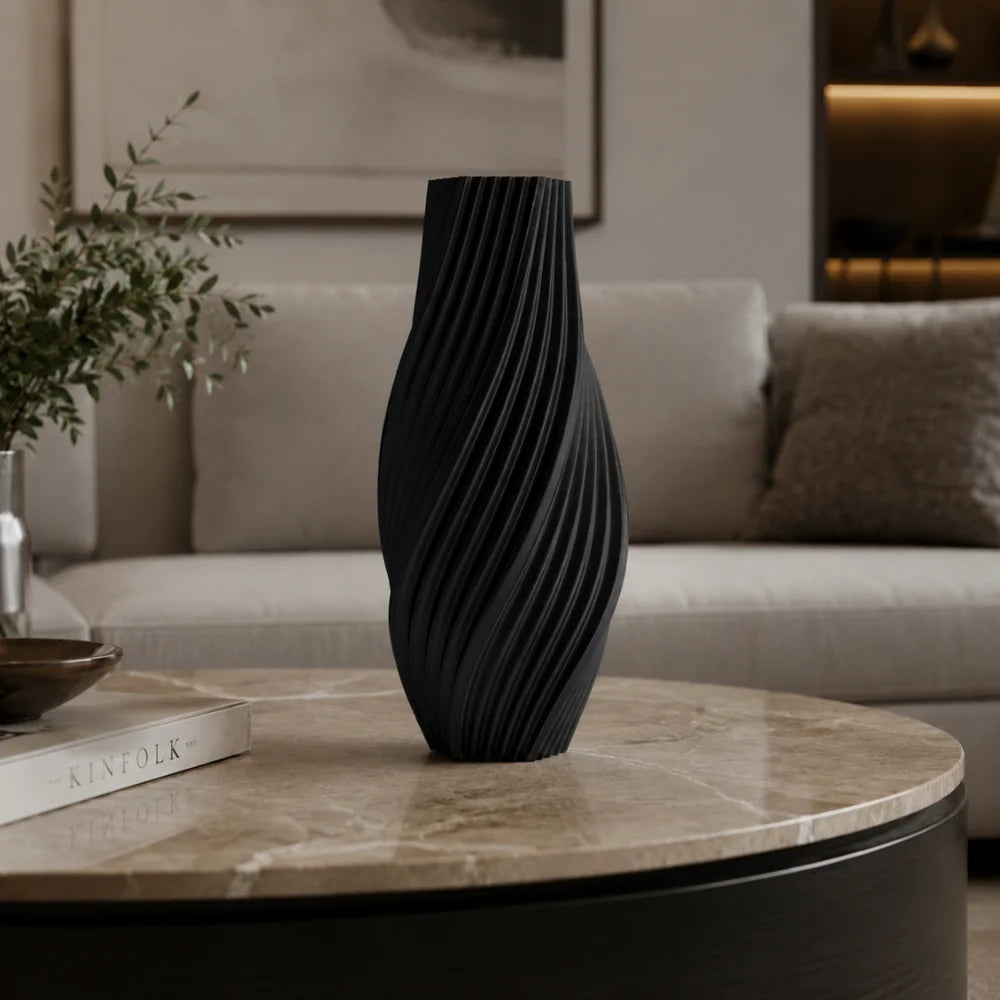 Vaza inalta negru mat, 20 cm, cu linii spiralate