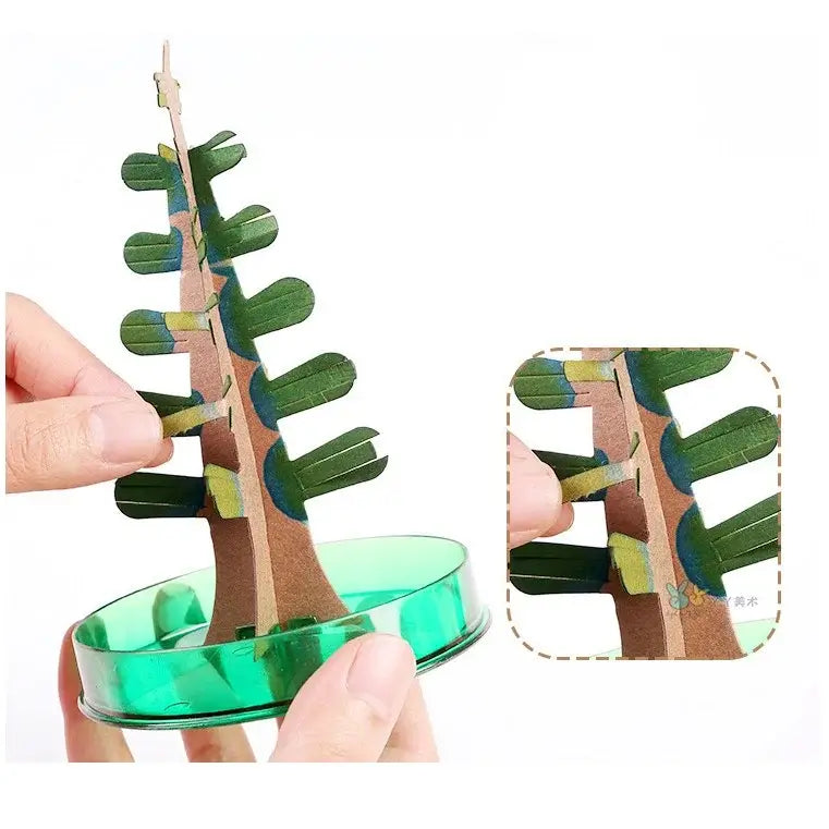 Brad hartie infloritor pe apa – decoratiune Craciun 16.5x9.5x9.5 cm