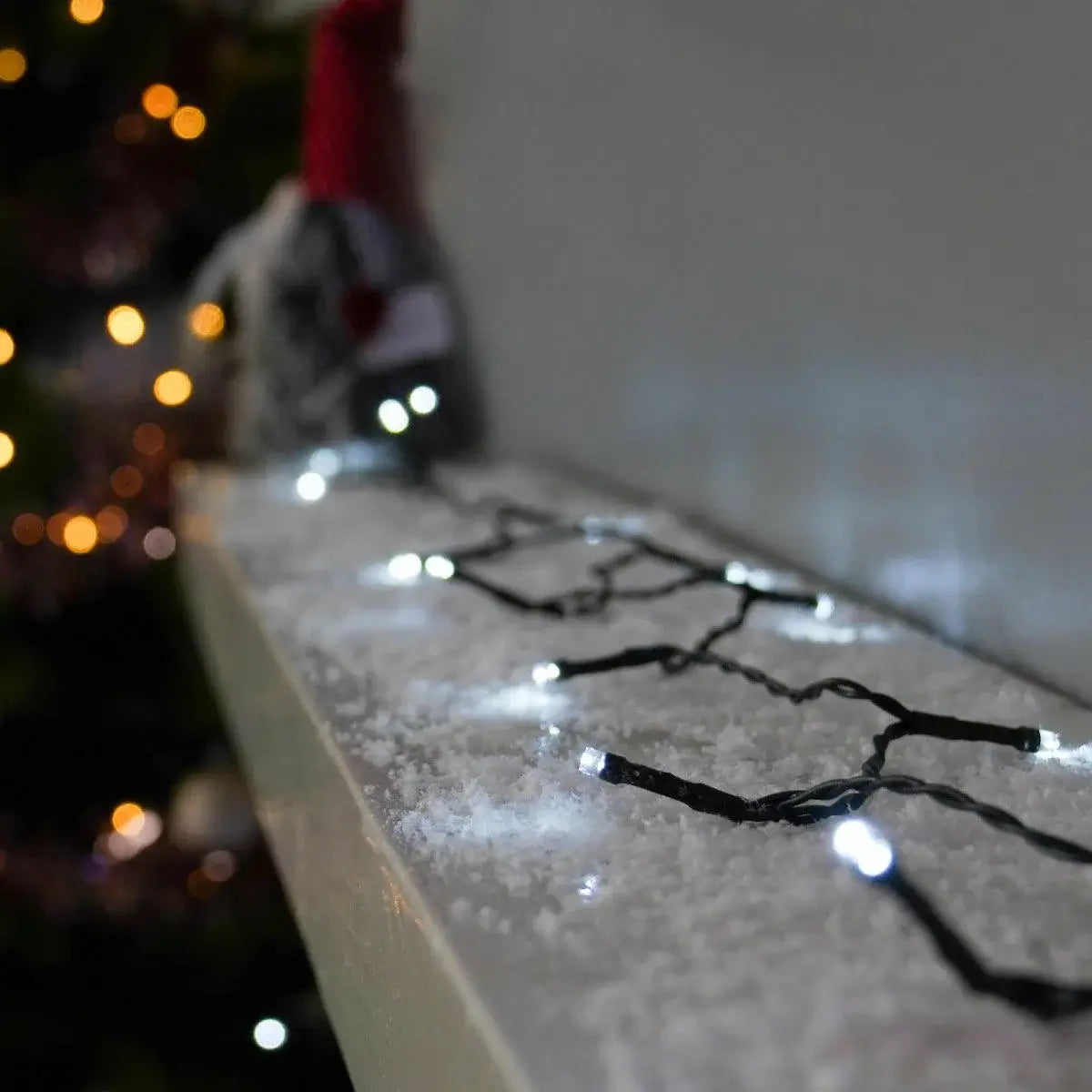 Instalație Crăciun – alb rece, fir negru, 8 moduri de lumină, interconectabilă, interior/exterior